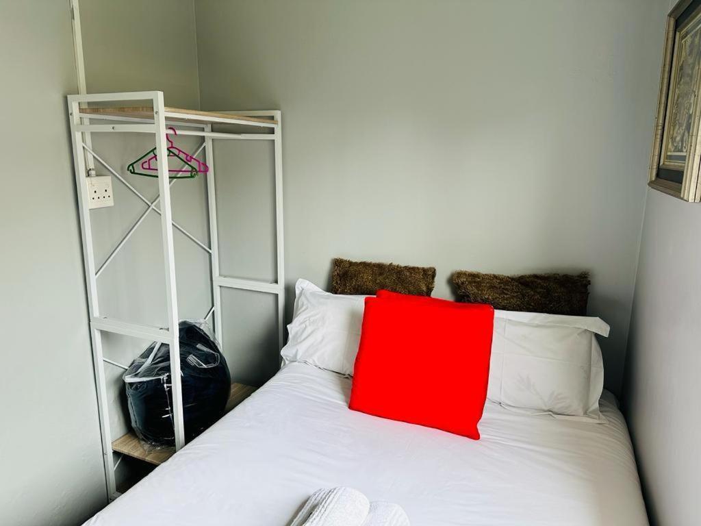 Jodwell Guesthouse Ист-Лондон Экстерьер фото